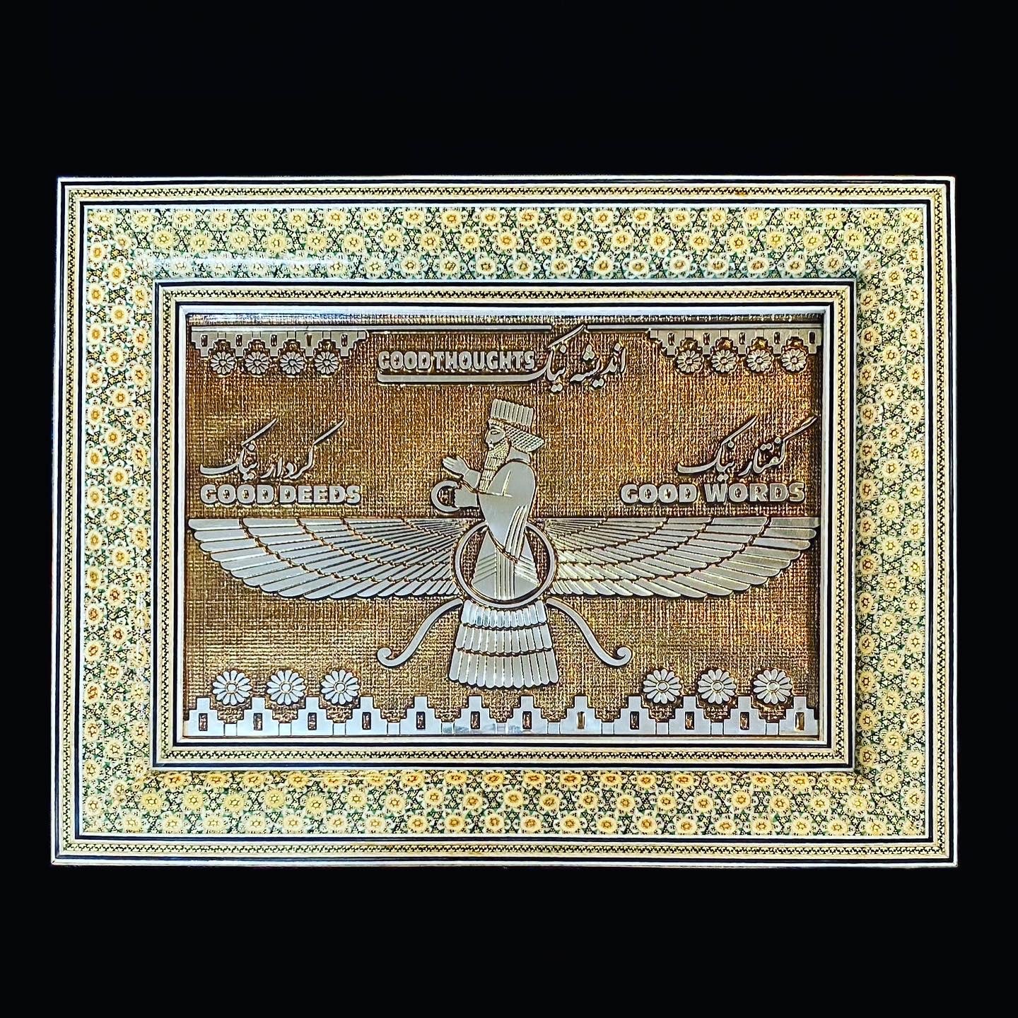Farvahar Tabletop & Wall Hanging Wall Art Frames