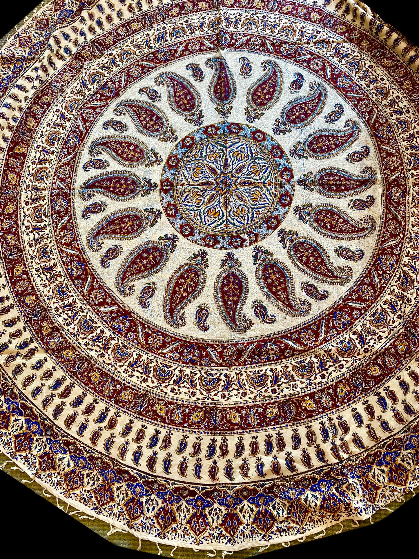Round Ghalamkar Tablecloths