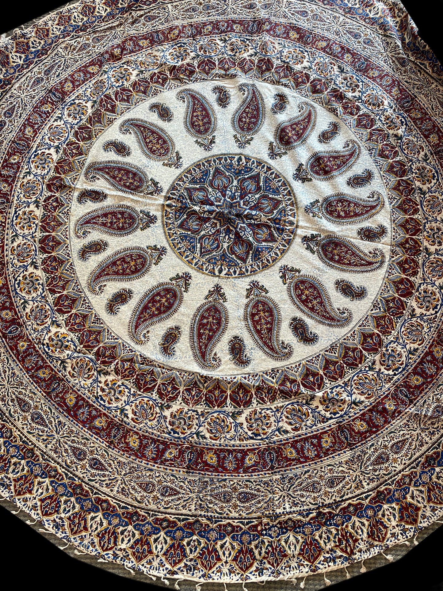Round Ghalamkar Tablecloths