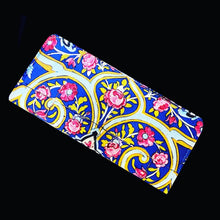 Load image into Gallery viewer, Farsi Calligraphy &amp; Tile Style Persian Wallets

