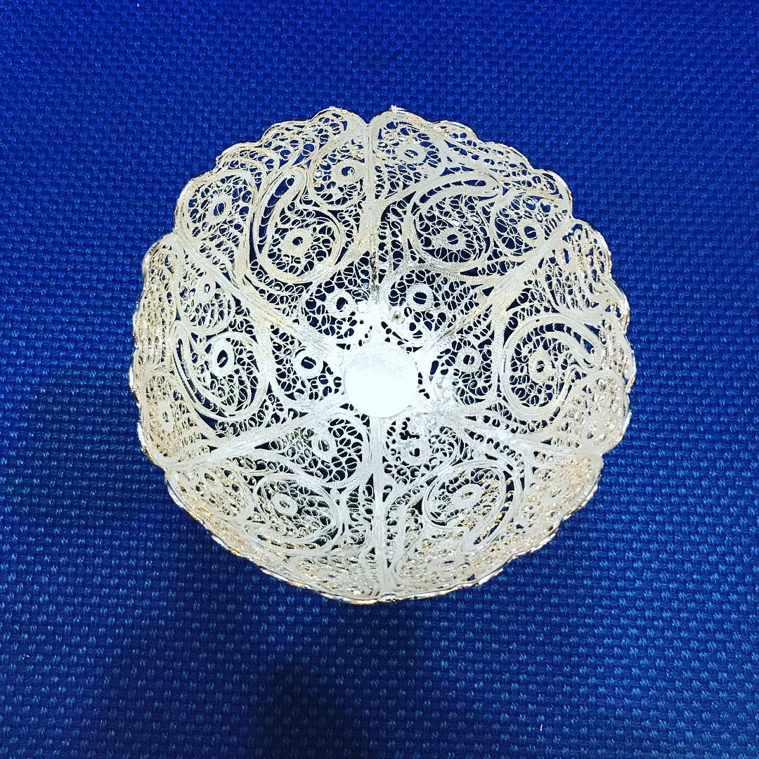 Handmade filigree dishes, cutlery holder,vases,tissue box, napkin holder & bucket