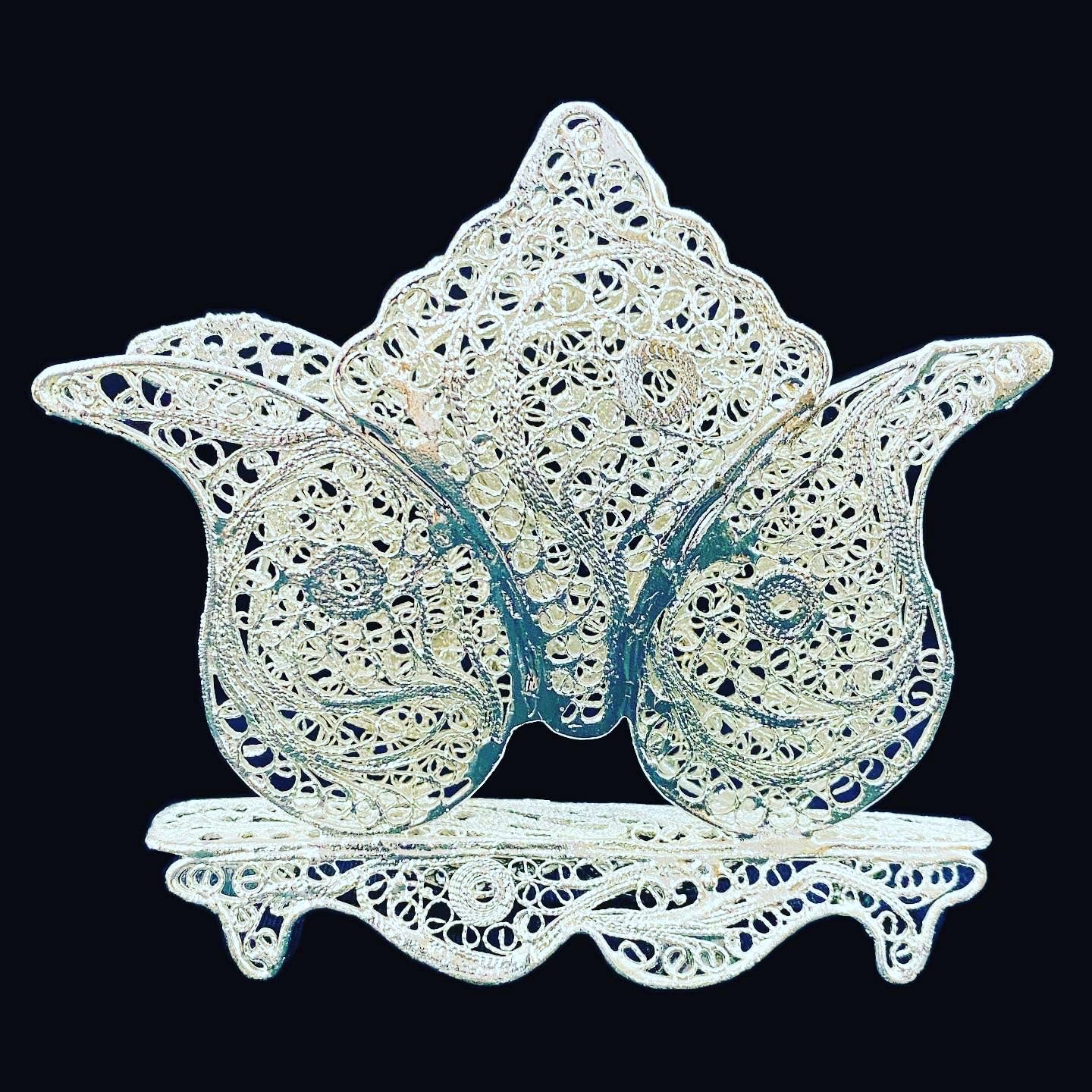 Handmade filigree dishes, cutlery holder,vases,tissue box, napkin holder & bucket