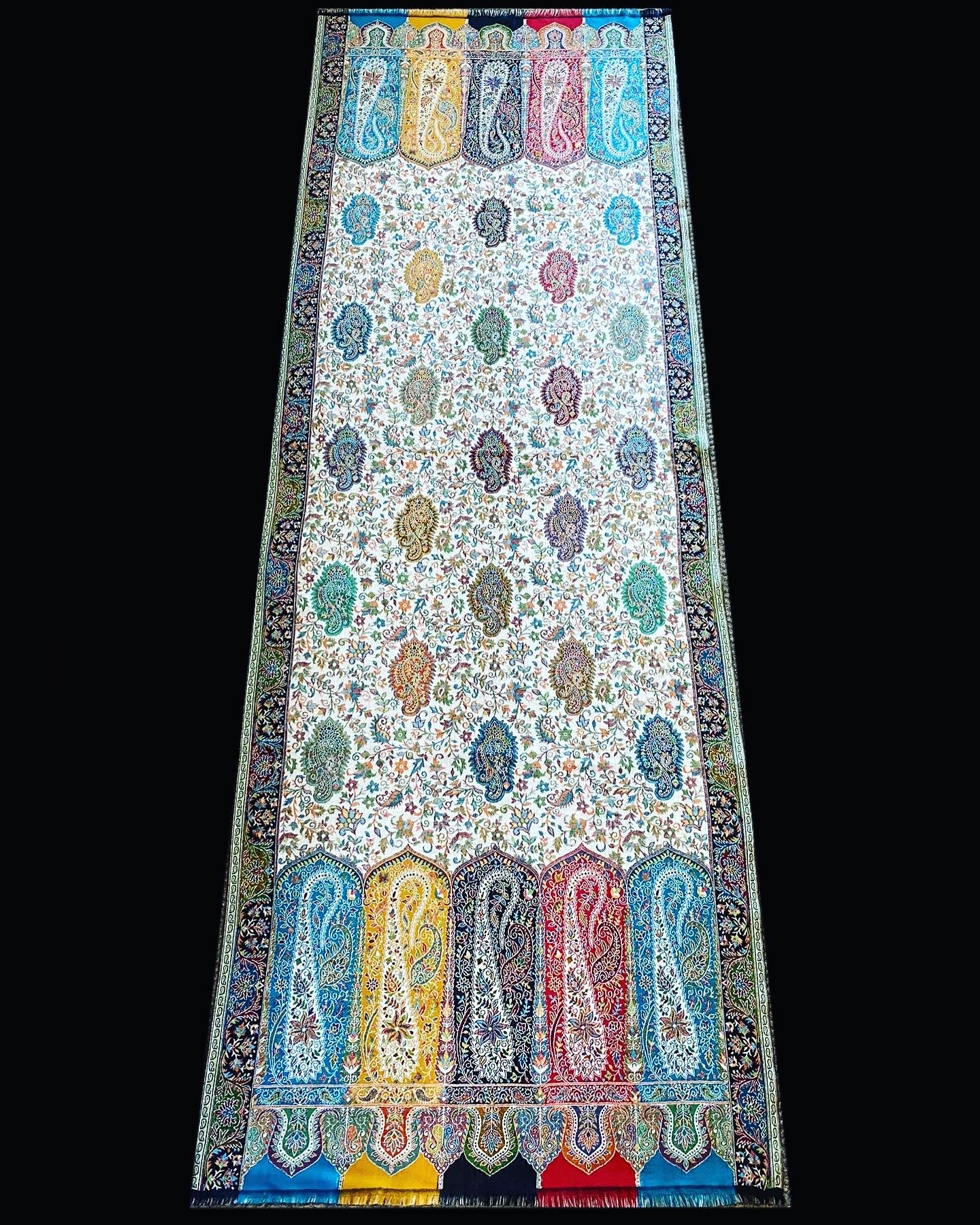 High Quality Handmade Hand Woven Table Runners