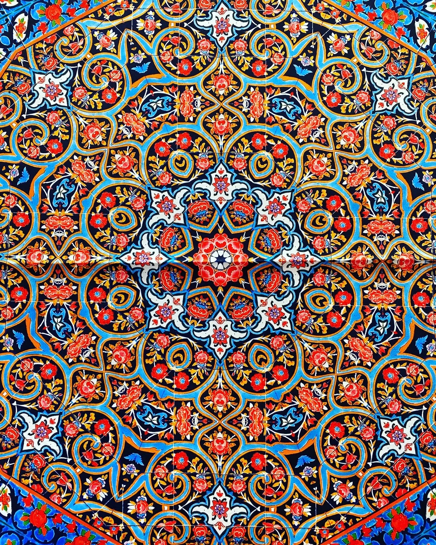 Farsi Calligraphy & Tile Design Persian Round tablecloths